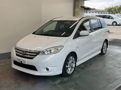 NISSAN LAFESTA