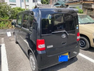 TOYOTA PIXIS SPACE
