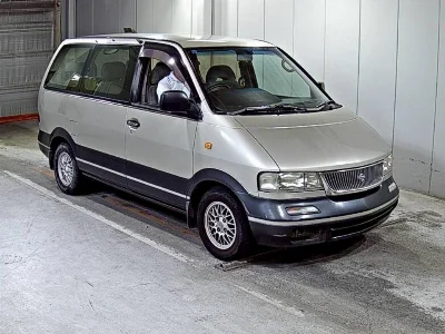 NISSAN LARGO