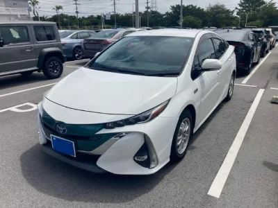 TOYOTA PRIUS PHV