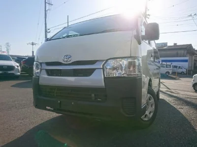 TOYOTA HIACE VAN 2022 с аукциона, 2000cc, пробег 67 000 км