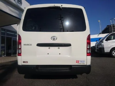 TOYOTA HIACE VAN 2022 с аукциона, 2000cc, пробег 67 000 км