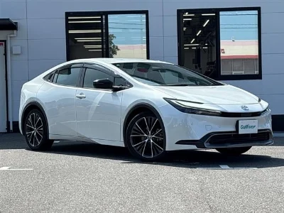 TOYOTA PRIUS 2023 с аукциона, 2000cc, пробег 61 000 км