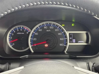 TOYOTA ROOMY 2024 с аукциона, 1000cc, пробег 11 000 км