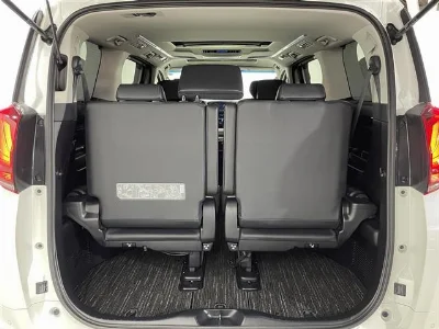 TOYOTA ALPHARD 2022 с аукциона, 2500cc, пробег 24 000 км