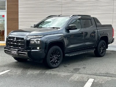MITSUBISHI TRITON