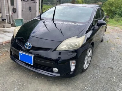TOYOTA PRIUS 2013 с аукциона, 1800cc, пробег 104 000 км