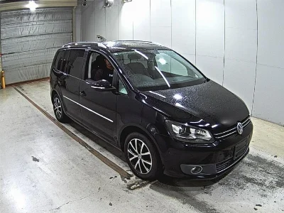 VOLKSWAGEN GOLF TOURAN 2015 с аукциона, 1400cc, пробег 148 000 км