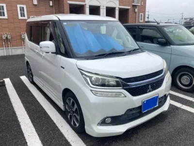 MITSUBISHI DELICA D2