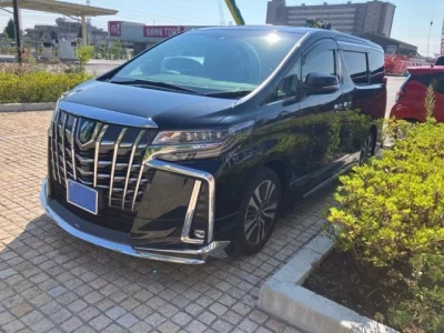 TOYOTA ALPHARD 2022 с аукциона, 2500cc, пробег 82 000 км