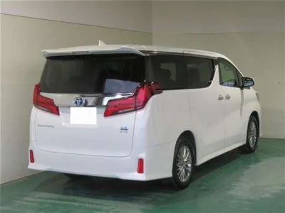 TOYOTA ALPHARD 2021 с аукциона, 2500cc, пробег 61 000 км