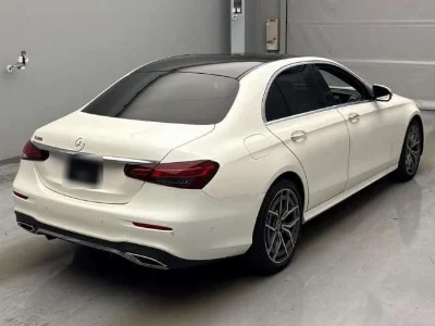 MERCEDES BENZ E CLASS