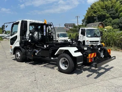 MITSUBISHI FUSO FIGHTER