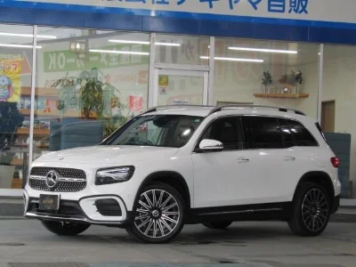 MERCEDES BENZ GLB