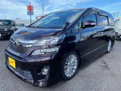 TOYOTA VELLFIRE 2013 с аукциона, 2400cc, пробег 91 000 км