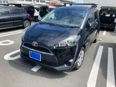 TOYOTA SIENTA 2016 с аукциона, 1500cc, пробег 150 000 км