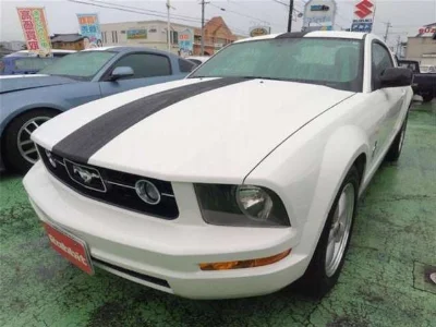 FORD MUSTANG