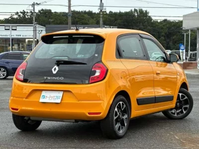 RENAULT TWINGO