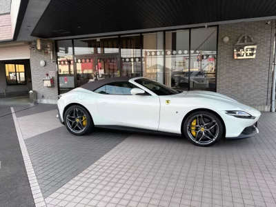 FERRARI ROMA SPIDER