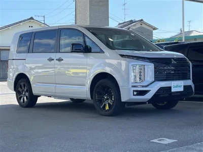 MITSUBISHI DELICA D5
