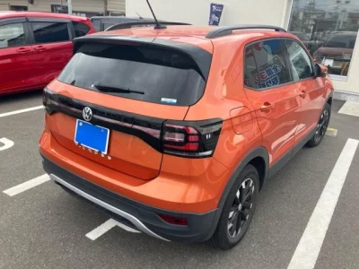 VOLKSWAGEN T-CROSS