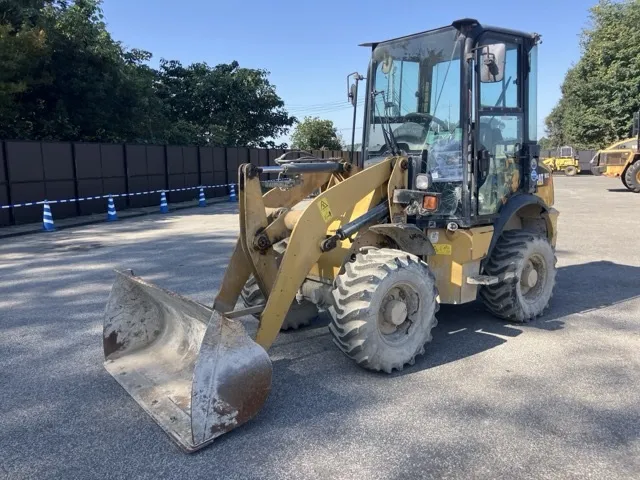 CAT 901C, 2015 — купить с аукциона Японии