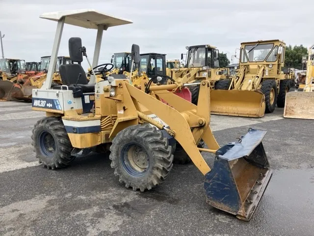 KOMATSU WA30-2, 1986 — купить с аукциона Японии 2
