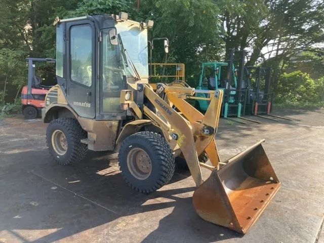 KOMATSU WA30-6, 2013 — купить с аукциона Японии 2