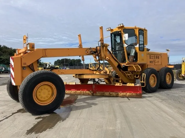 MITSUBISHI SR320E, 2005 — купить с аукциона Японии