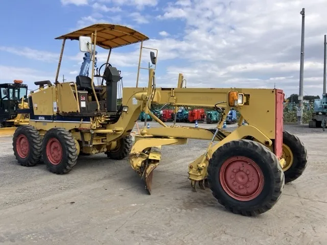 KOMATSU GD305A-1, Не указан — купить с аукциона Японии 2