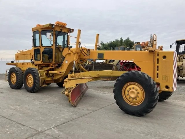KOMATSU GD705A-4A, 1995 — купить с аукциона Японии 2