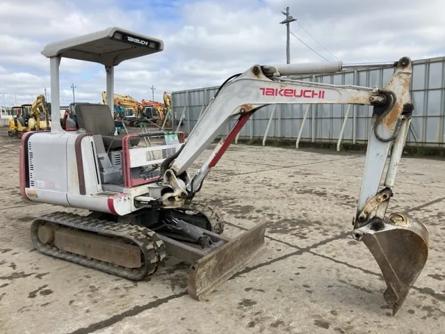 TAKEUCHI TB020, 1992 — купить с аукциона Японии 2
