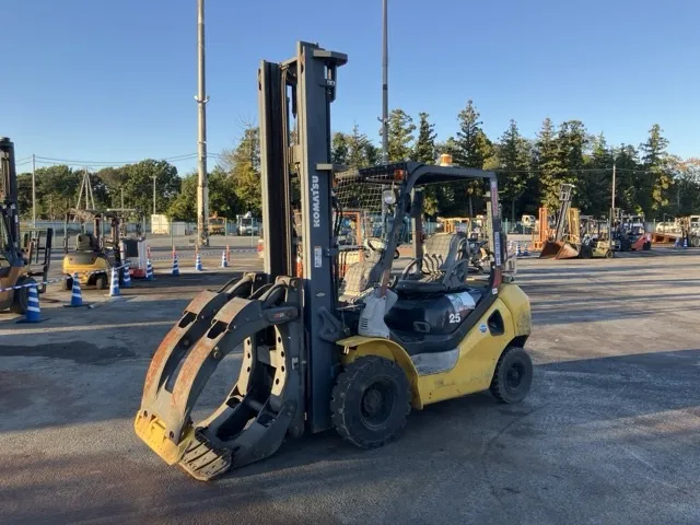 KOMATSU FG25HT-16, 2010 — купить с аукциона Японии